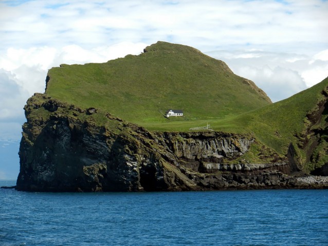 #2 A casa solitária ilha Elliðaey - Islandia